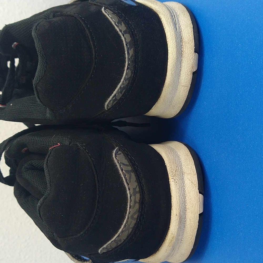 Fubu - Picture 4 of 8